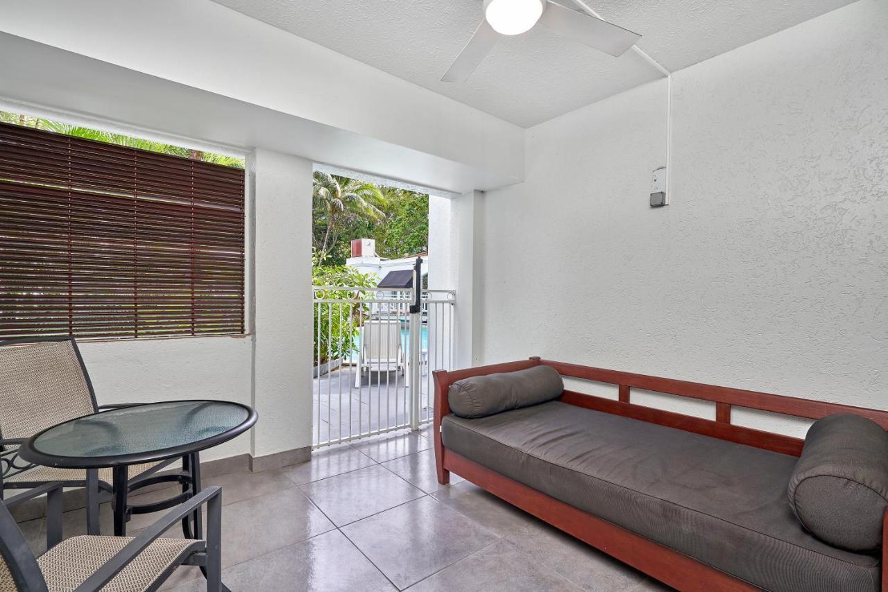 Alassio Apartments With Direct Pool Access Palm Cove Oda fotoğraf