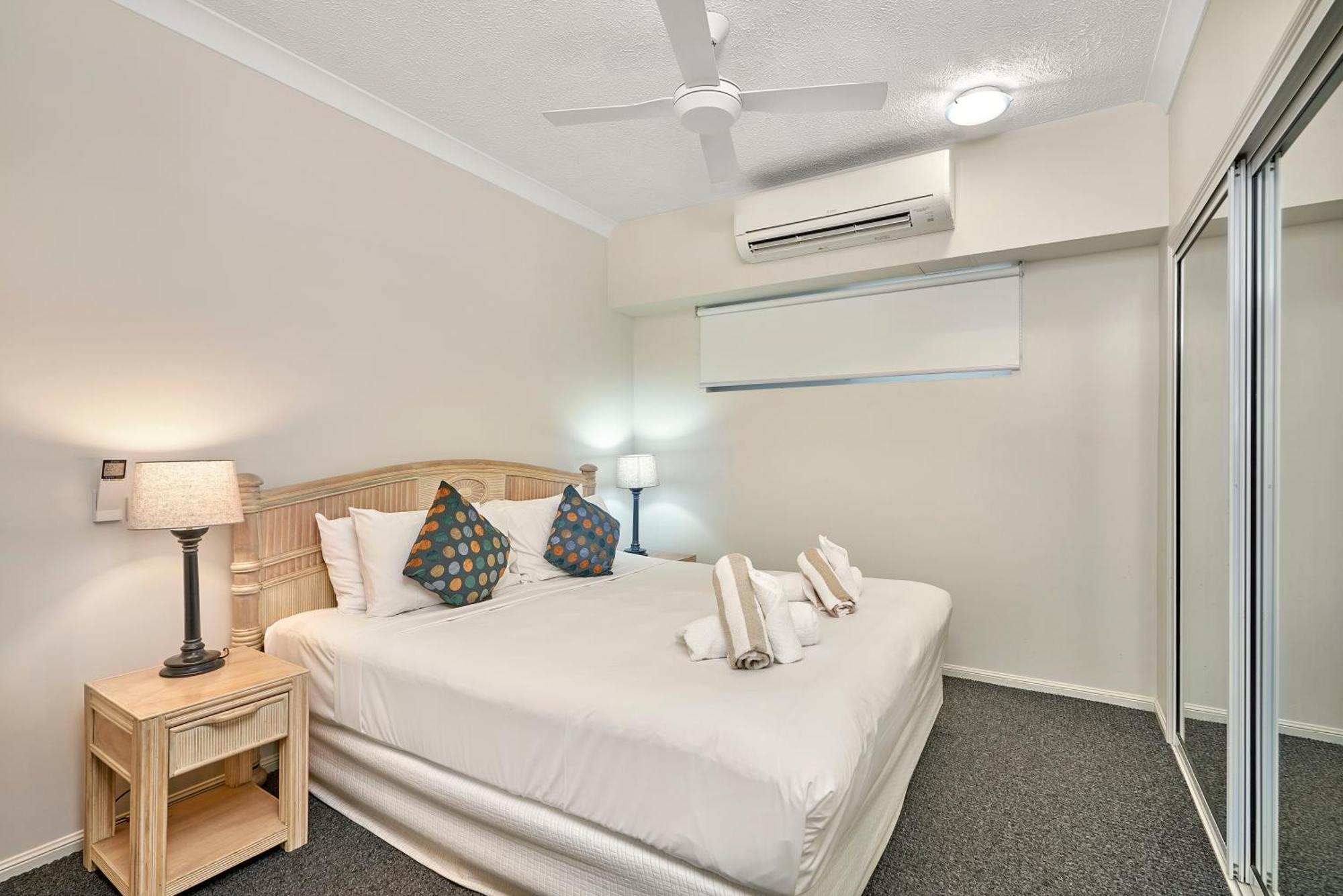 Alassio Apartments With Direct Pool Access Palm Cove Oda fotoğraf